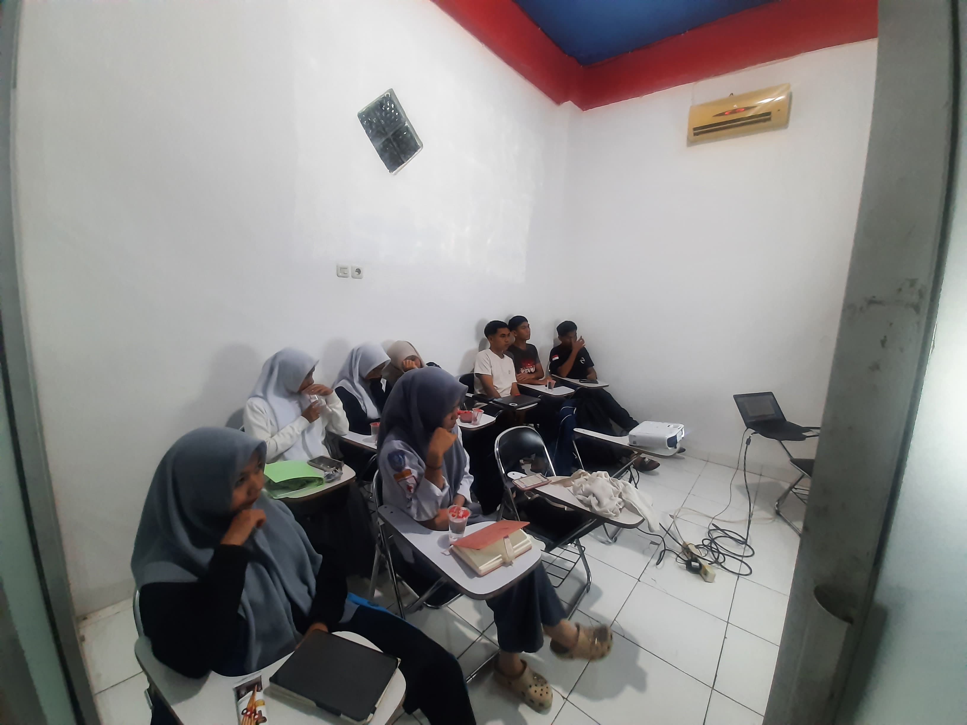 Kelas UTBK TIEC-ID 
